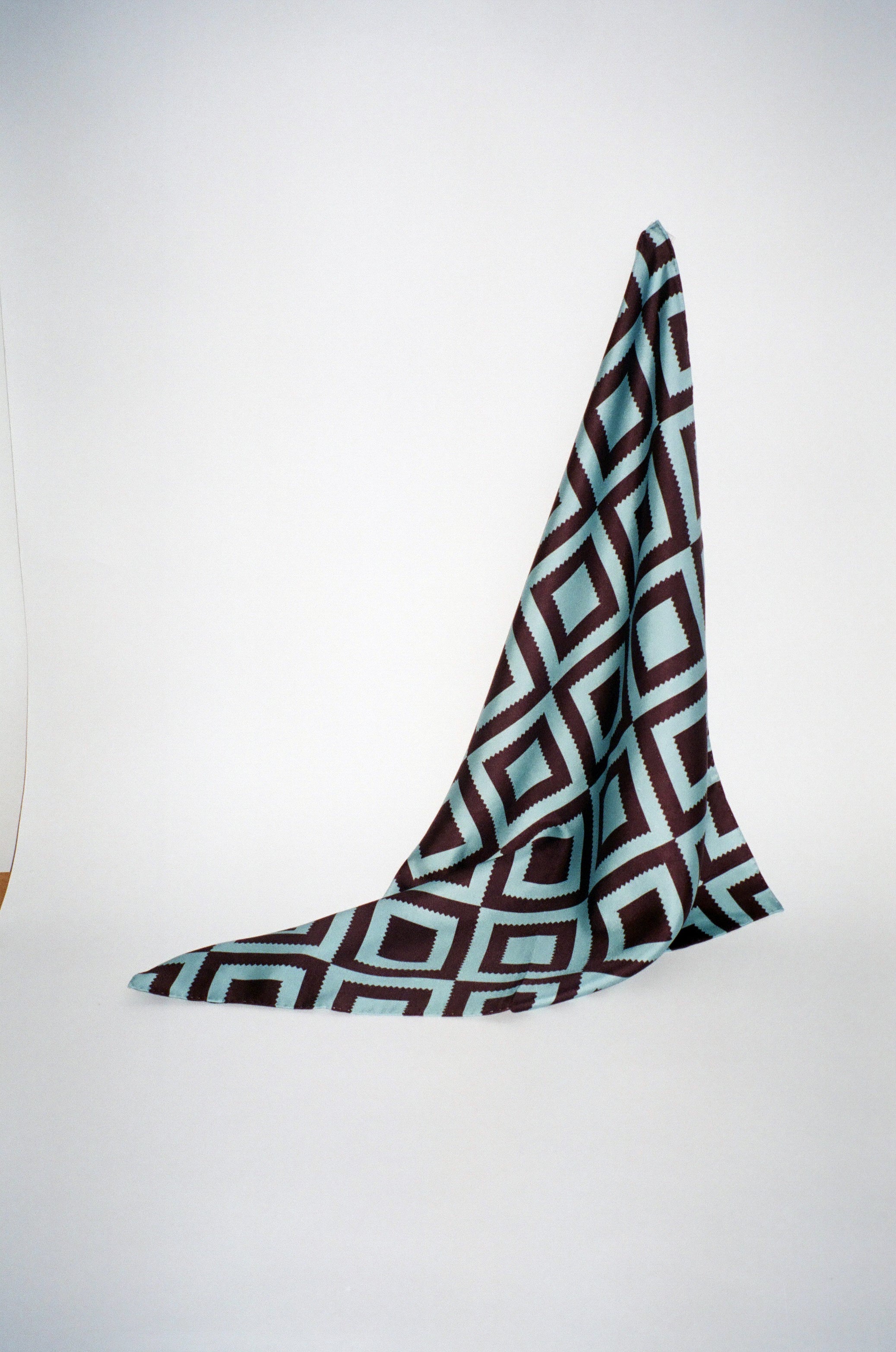 Edge silk bandana