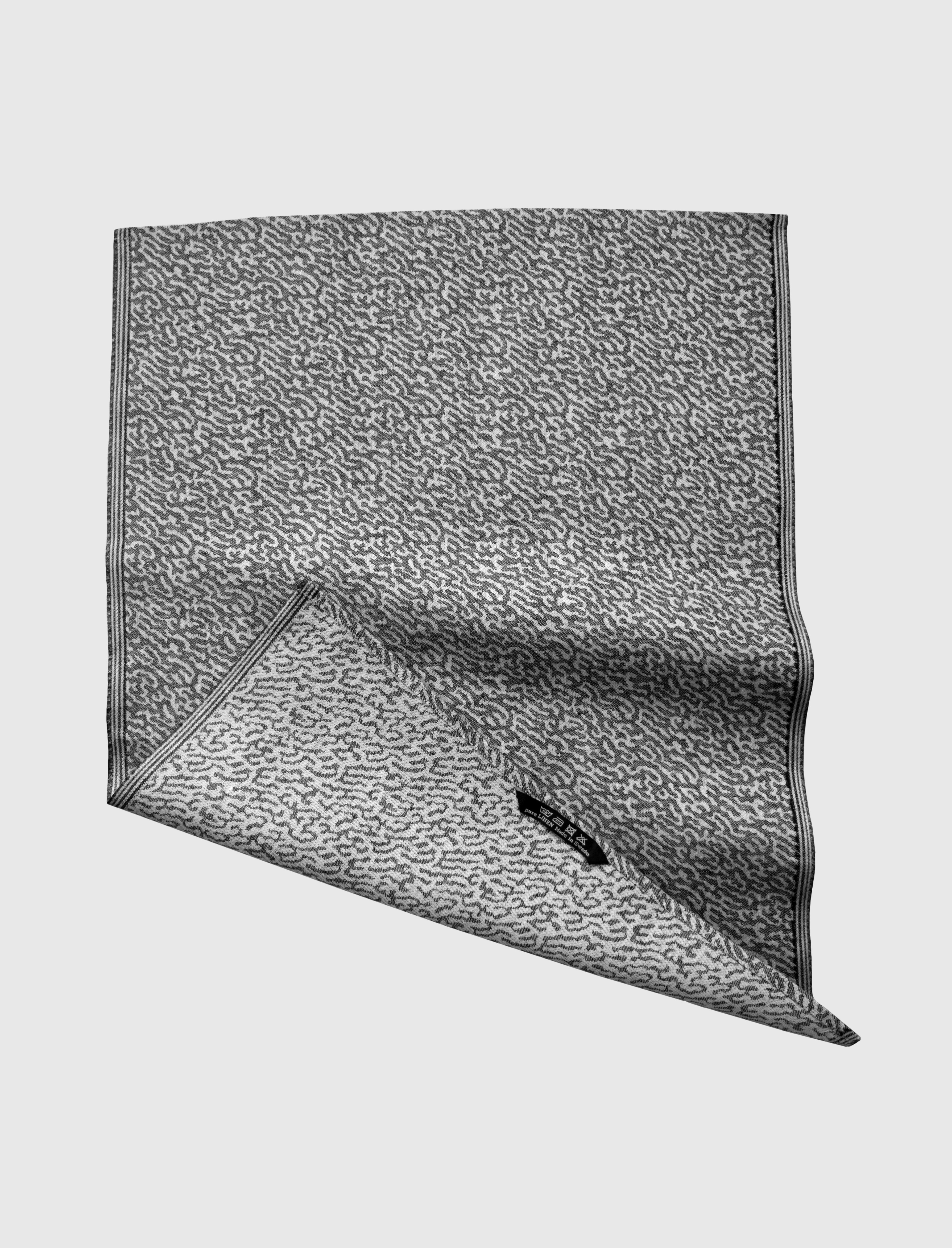 Ripple linen towel, black